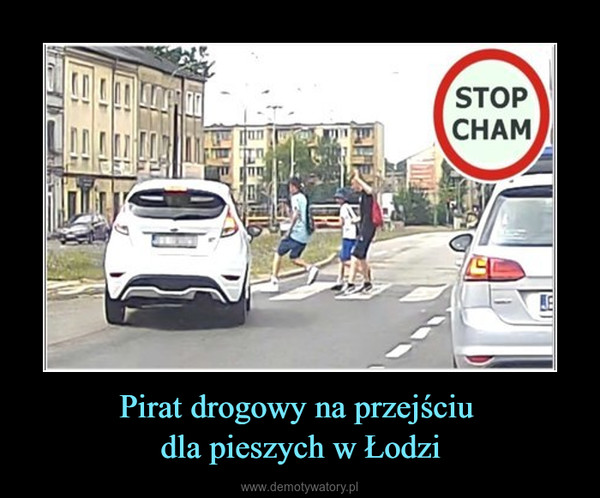 Pirat drogowy na przejściu dla pieszych w Łodzi –  